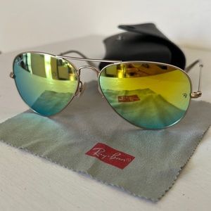 Ray-Ban aviator color-reflective women sunglasses